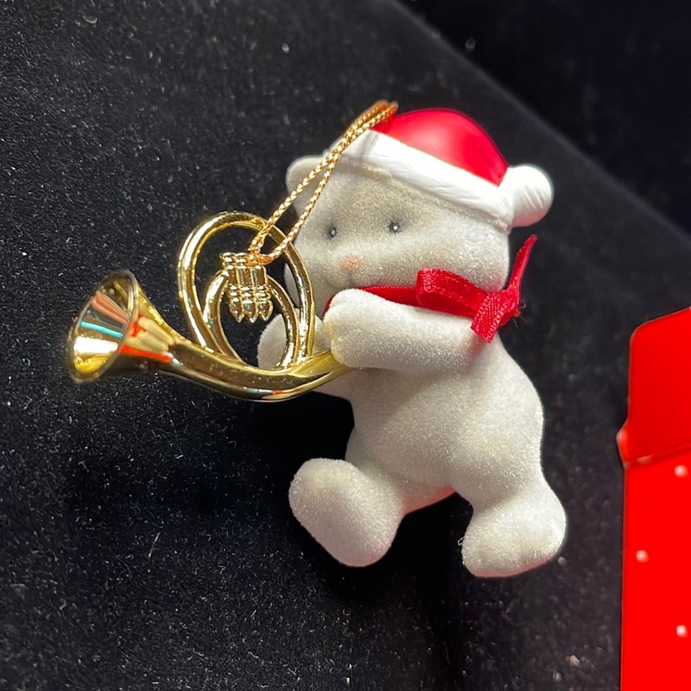 Avon Vintage Collectible Ornament Merry Marchers Christmas Ornament Kitty w/Horn